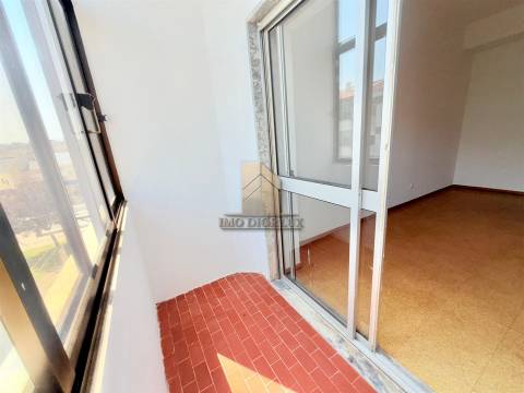 Apartamento T2 Venda em Barreiro e Lavradio,Barreiro