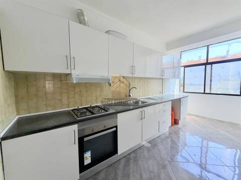 Apartamento T2 Venda em Barreiro e Lavradio,Barreiro