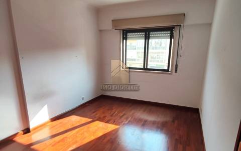 Apartamento T2 Venda em Algueirão-Mem Martins,Sintra