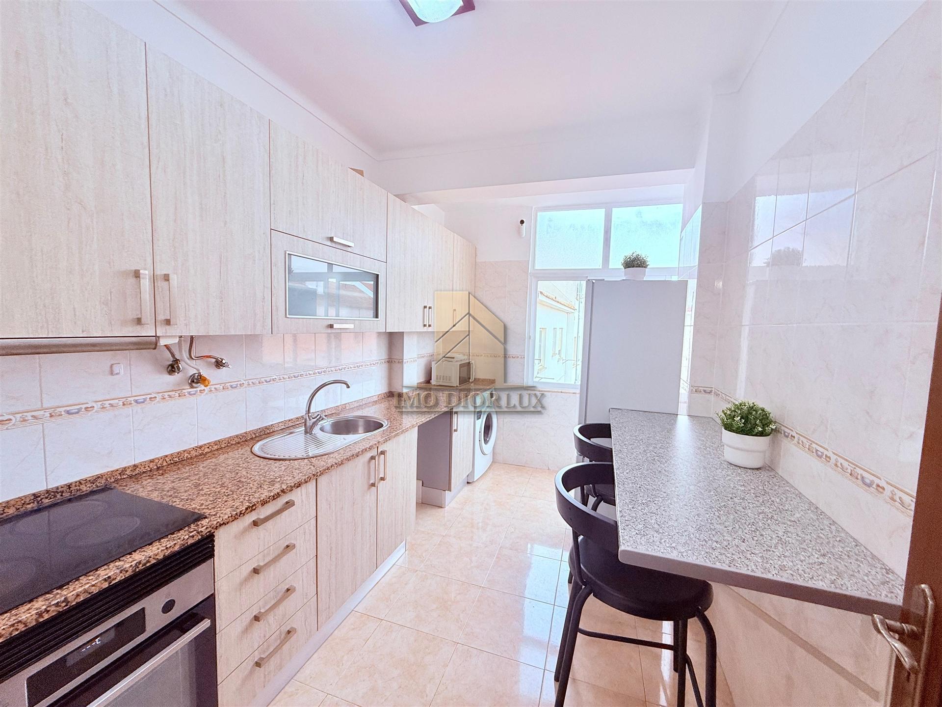 Apartamento T4 Venda em Seixal, Arrentela e Aldeia de Paio Pires,Seixal