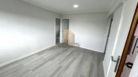 Apartamento T2 Venda em Pontinha e Famões,Odivelas