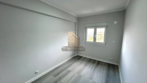 Apartamento T2 Venda em Pontinha e Famões,Odivelas
