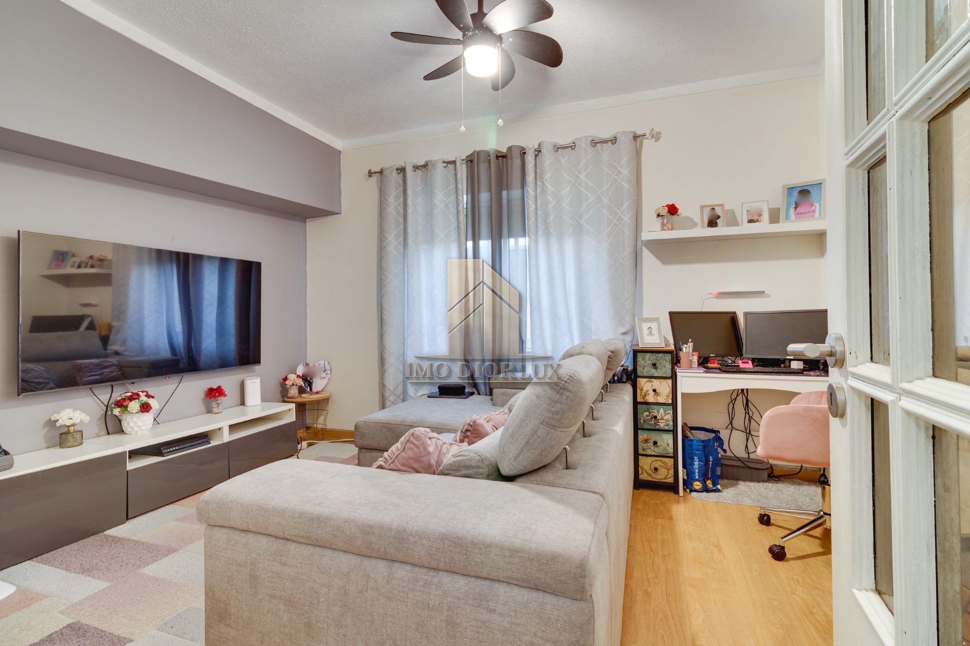 Apartamento T2 Venda em Mina de Água,Amadora