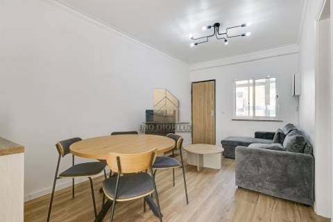Apartamento T2 Arrendamento em Corroios,Seixal