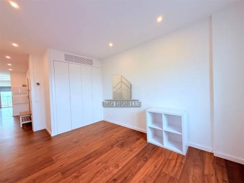 Apartamento T3 Venda em Santarém (Marvila), Santa Iria da Ribeira de Santarém, Santarém (São Salvador) e Santarém (São Nicolau),Santarém