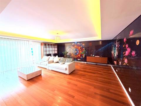 Apartamento T3 Arrendamento em Sacavém e Prior Velho,Loures