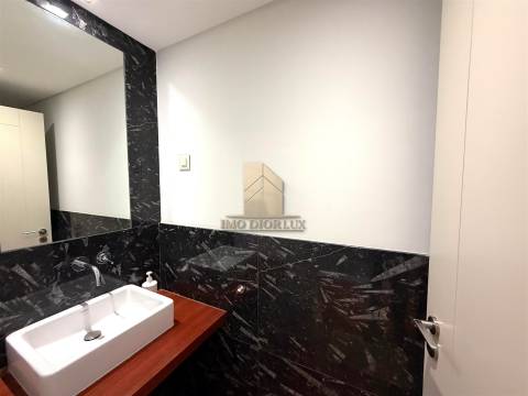 Apartamento T3 Arrendamento em Sacavém e Prior Velho,Loures