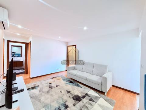 Apartamento T2 Arrendamento em Odivelas,Odivelas
