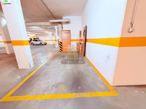 Apartamento T2 Arrendamento em Odivelas,Odivelas