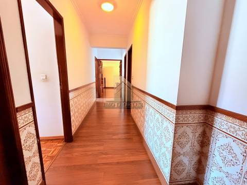 Apartamento T2 Venda em Rio de Mouro,Sintra
