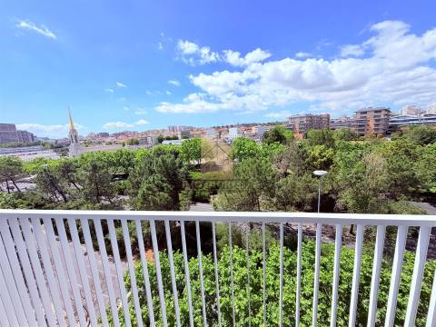 Apartamento T3 Arrendamento em Parque das Nações,Lisboa