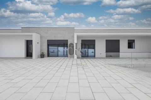 Moradia Isolada T4 Venda em Cartaxo e Vale da Pinta,Cartaxo