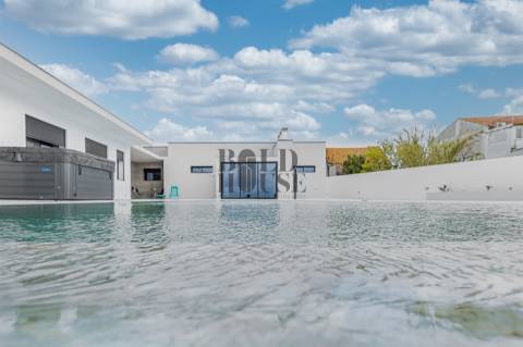 Moradia Isolada T4 Venda em Cartaxo e Vale da Pinta,Cartaxo