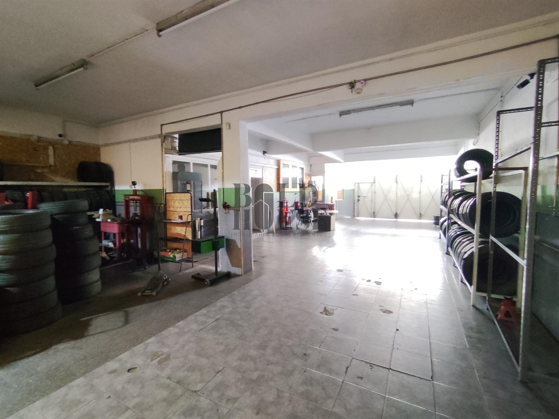 Armazém  Venda em Cartaxo e Vale da Pinta,Cartaxo