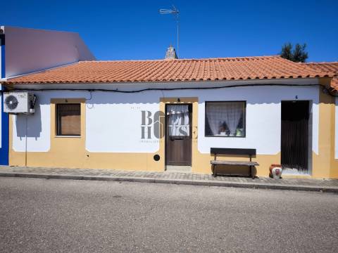 Moradia em Banda T2 Venda em Pavia,Mora