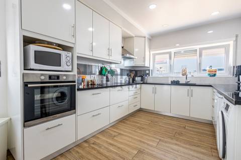 Moradia T5 Venda em Atouguia da Baleia,Peniche