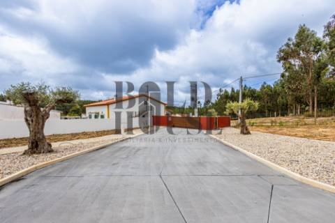 Moradia T4 Venda em Bombarral e Vale Covo,Bombarral