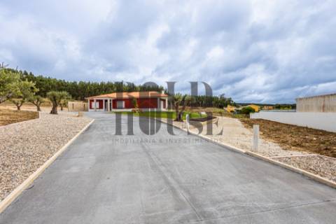 Moradia T4 Venda em Bombarral e Vale Covo,Bombarral