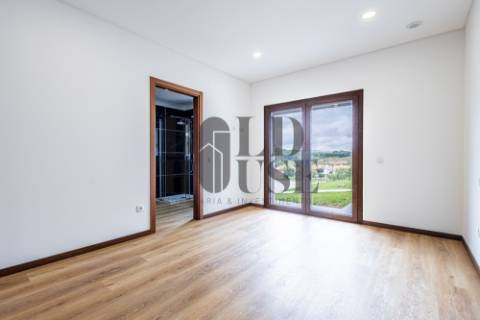 Moradia T4 Venda em Bombarral e Vale Covo,Bombarral