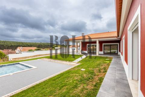 Moradia T4 Venda em Bombarral e Vale Covo,Bombarral