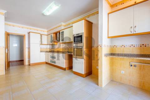 Apartamento T3 Venda em Cartaxo e Vale da Pinta,Cartaxo
