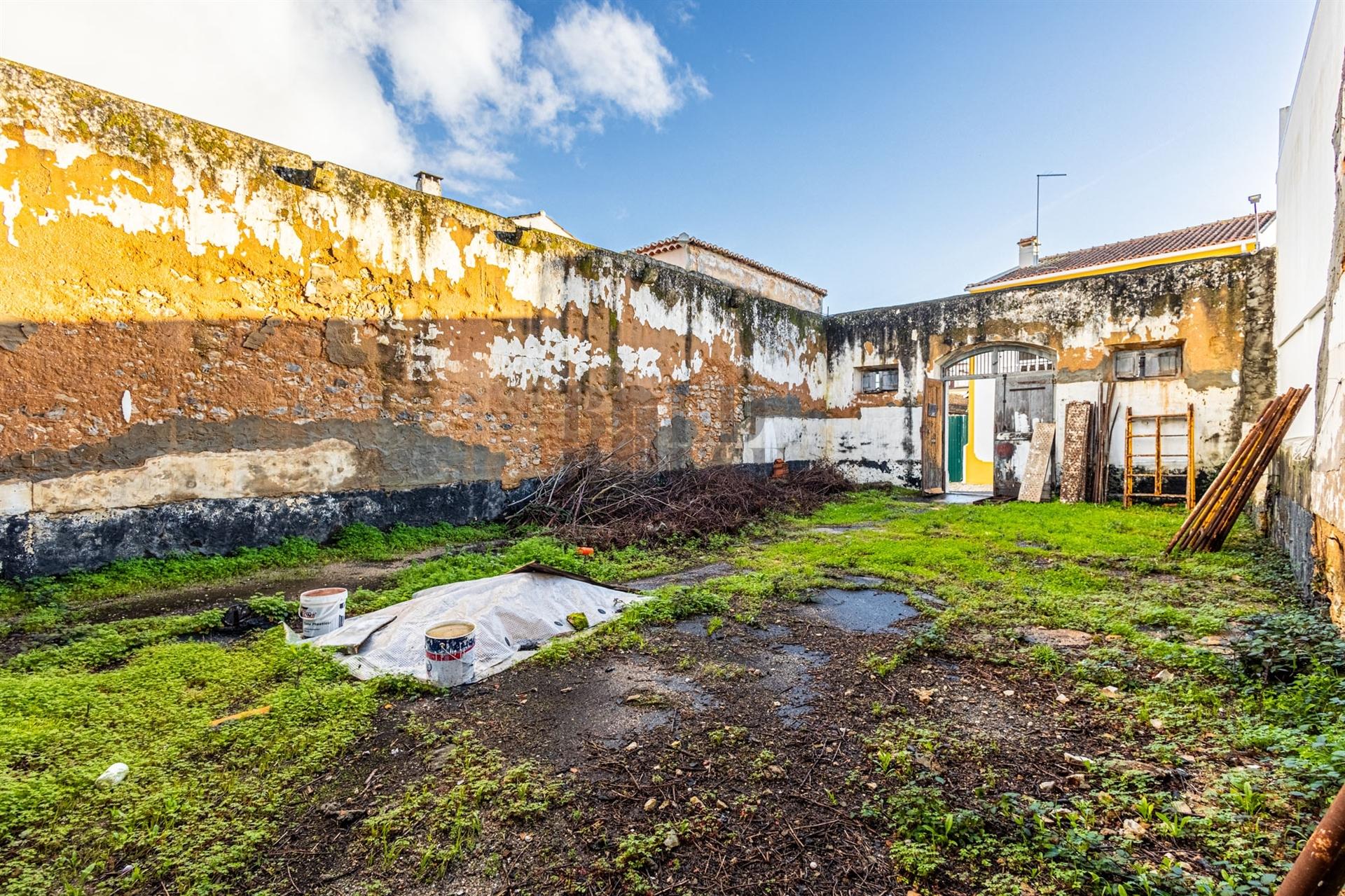 Armazém  Venda em Cartaxo e Vale da Pinta,Cartaxo