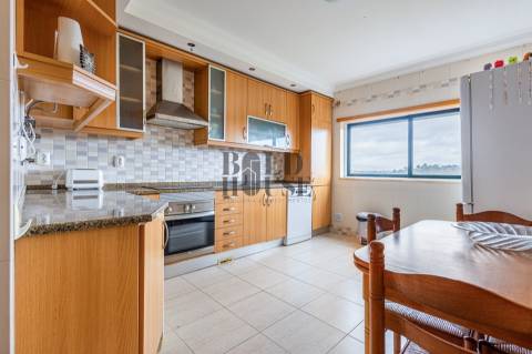 Apartamento T3 Venda em Cartaxo e Vale da Pinta,Cartaxo