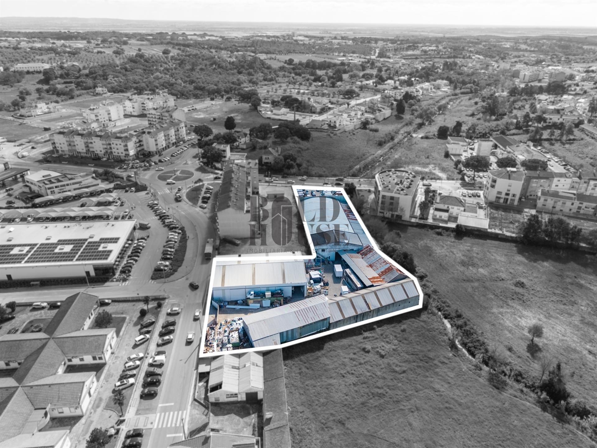 Armazém  Venda em Cartaxo e Vale da Pinta,Cartaxo