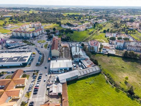 Armazém  Venda em Cartaxo e Vale da Pinta,Cartaxo
