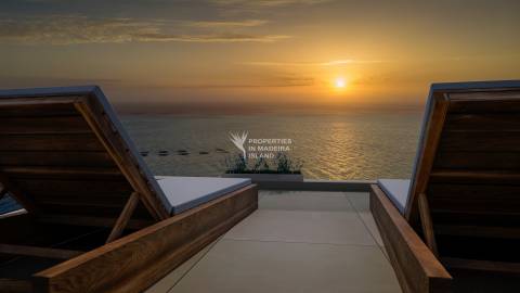 Luxuosa Moradia Unifamiliar T4 | Térrea | inserida no Condomínio "Ocean Residences" | Freguesia do A