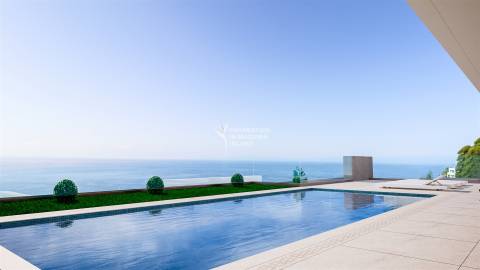 Fabulosa Moradia T4 | 3 Andares | Condomínio "Ocean Residences" | Arco da Calheta | Calheta