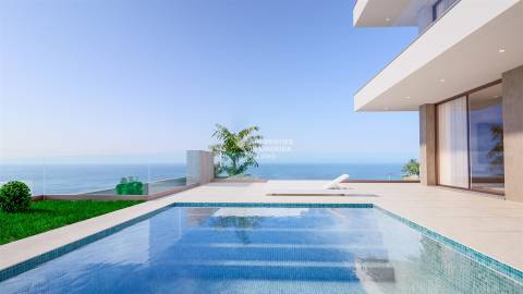 Fabulosa Moradia T4 | 3 Andares | Condomínio "Ocean Residences" | Arco da Calheta | Calheta