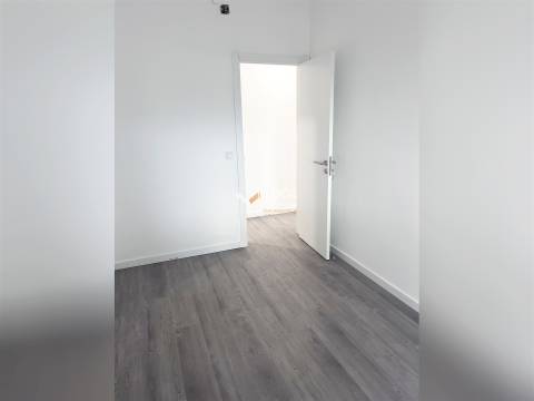 Apartamento T3 Venda em Alto do Seixalinho, Santo André e Verderena,Barreiro