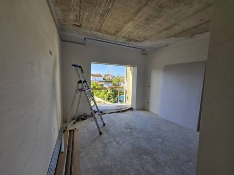 Moradia Geminada T3 Venda em Fernão Ferro,Seixal