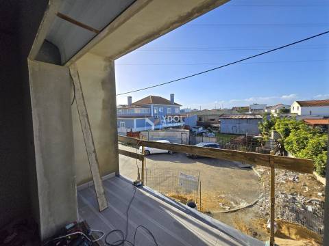 Moradia Geminada T3 Venda em Fernão Ferro,Seixal
