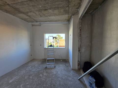 Moradia Geminada T3 Venda em Fernão Ferro,Seixal