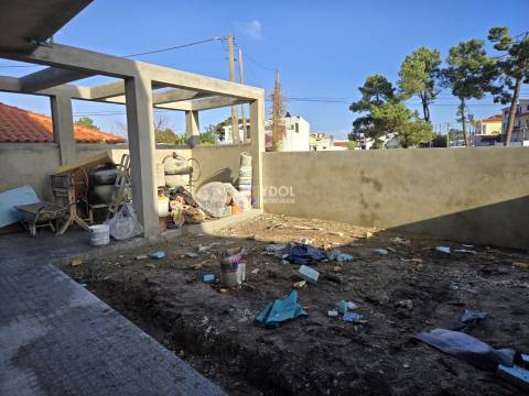 Moradia Geminada T3 Venda em Fernão Ferro,Seixal