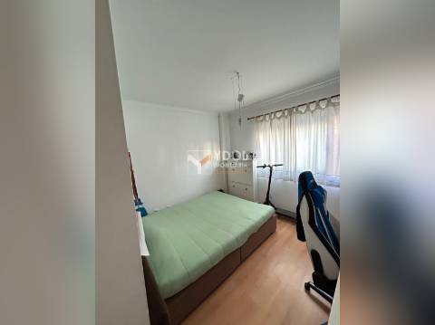 Excelente T3 no Alto do Seixalinho, com Garagem e Excelente espaço exterior