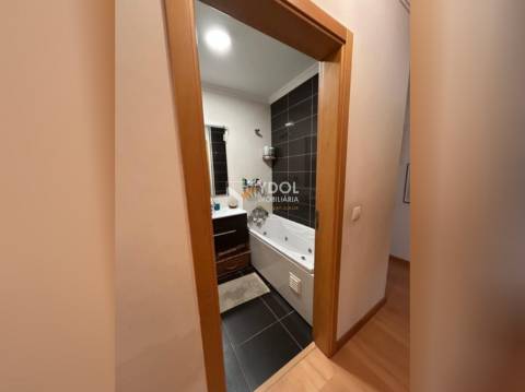 Excelente T3 no Alto do Seixalinho, com Garagem e Excelente espaço exterior