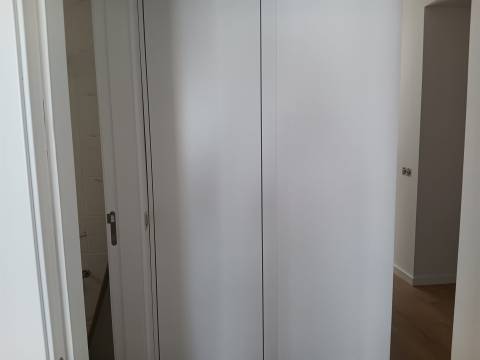 Moradia T2+1 - Remodelada - Eixo, Aveiro