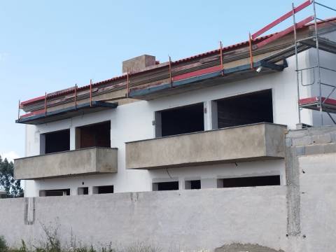 Moradia Geminada T4 - Em Construção - Esgueira, Aveiro