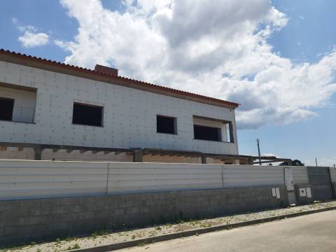Moradia Geminada T4 - Em Construção - Esgueira, Aveiro