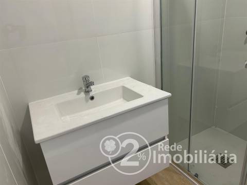 Apartamento T4 em Aradas