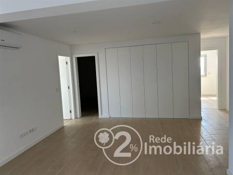 Apartamento T4 em Aradas