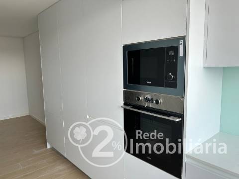 Apartamento T4 em Aradas