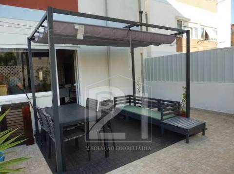 Apartamento T2 Arrendamento em Cacém e São Marcos,Sintra