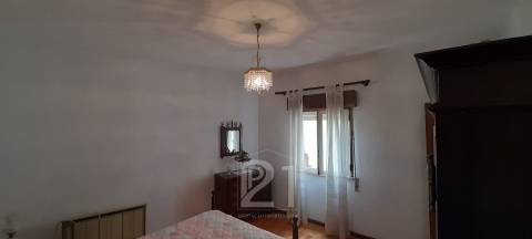 Moradia T3 Venda em Várzea de Abrunhais,Lamego