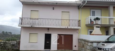 Moradia T3 Venda em Várzea de Abrunhais,Lamego