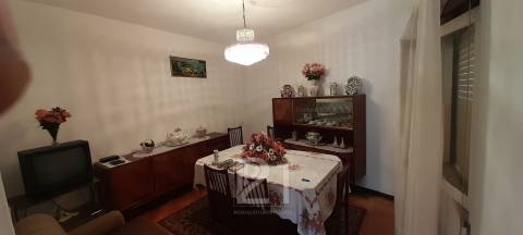 Moradia T3 Venda em Várzea de Abrunhais,Lamego