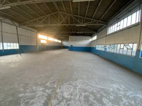 Lote Industrial  Arrendamento em Cacém e São Marcos,Sintra